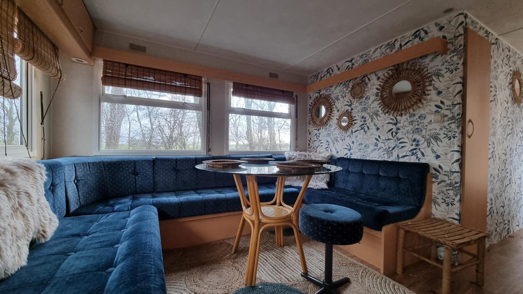 Farmer Farmyard Stays, Sleep Easy, Rural, Explore Camping Ámsterdam